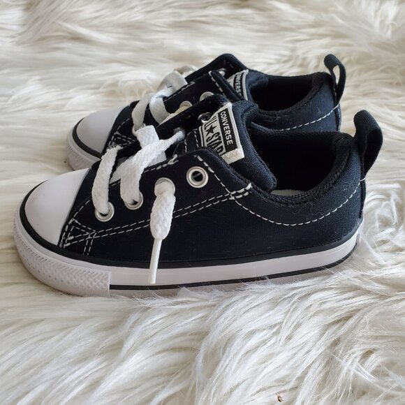 Converse Black/White Kid's Chuck Taylor All Star Street Low Top Sneakers SZ 6 - Picture 5 of 15